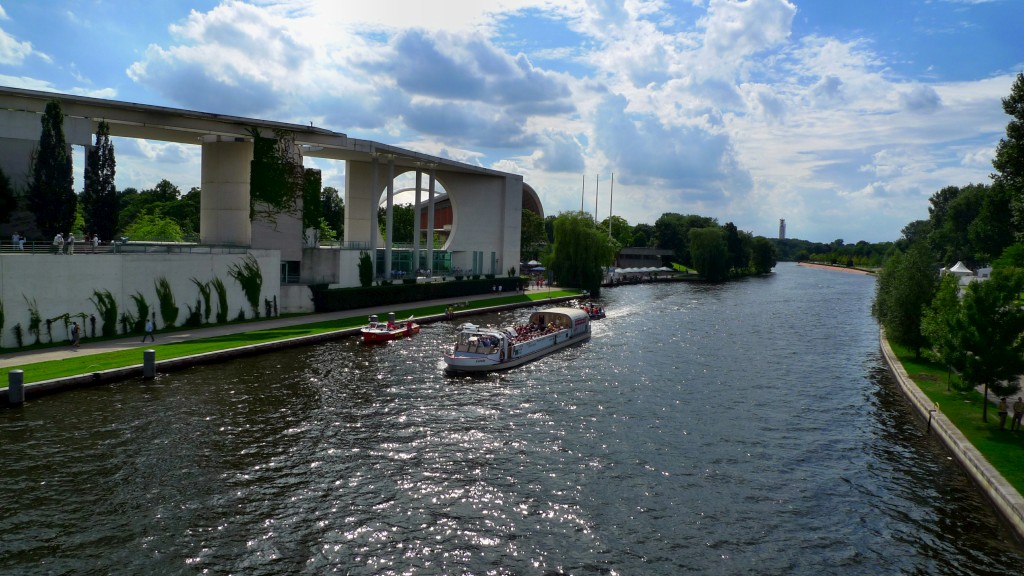 P1080576-1024